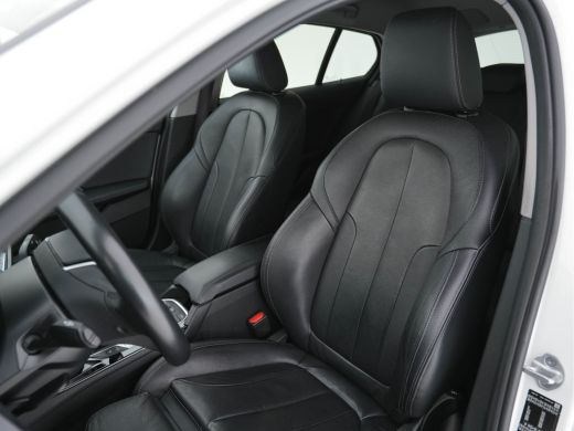 BMW 1-serie 118i High Executive Edition Sport-Line *DAKOTA-FULL-LEATHER | DIGI-COCKPIT | HARMAN-KARDON-AUDIO ... ActivLease financial lease