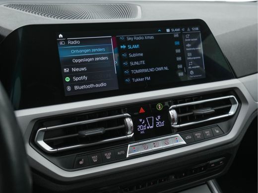 BMW 3 Serie Touring 330e (INCL-BTW) *LUXURY-LEATHER | NAVI-FULLMAP |  DIGI-COCKPIT | FULL-LED | DAB | ECC | P... ActivLease financial lease