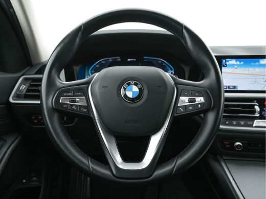 BMW 3 Serie Touring 330e (INCL-BTW) *VERNASCA-VOLLEDER | NAVI-FULLMAP |  VIRTUAL-COCKPIT | FULL-LED | DAB | E... ActivLease financial lease