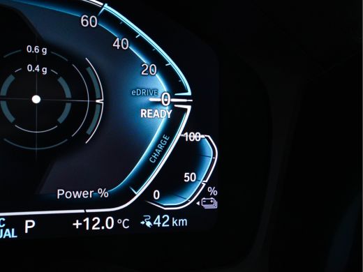 BMW 3 Serie Touring 330e (INCL-BTW) *VERNASCA-FULL-LEATHER | NAVI-FULLMAP |  DIGI-COCKPIT | FULL-LED | DAB | ... ActivLease financial lease