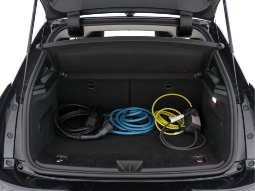 BMW i3 S 120Ah 42 kWh Edition-Road-Style [ 3-Fase ] (INCL-BTW ) Aut * HEAT-PUMP | CCS-FAST-LOADER | STEL... ActivLease financial lease