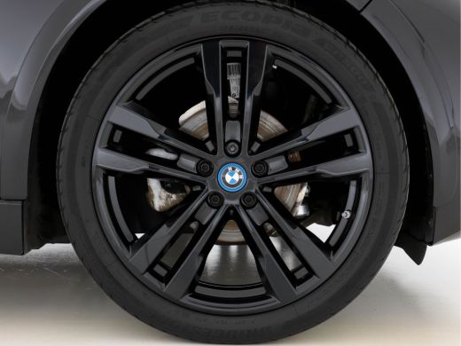 BMW i3 S 120Ah 42 kWh Edition-Road-Style [ 3-Fase ] (INCL-BTW ) Aut * HEAT-PUMP | CCS-FAST-LOADER | STEL... ActivLease financial lease