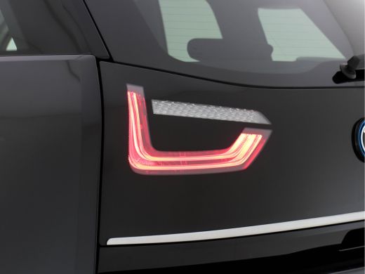 BMW i3 S 120Ah 42 kWh Edition-Road-Style [ 3-Fase ] (INCL-BTW ) Aut * HEAT-PUMP | CCS-FAST-LOADER | STEL... ActivLease financial lease