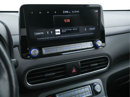 Hyundai Kona EV Comfort 39 kWh {SOH-100%} (INCL-BTW) Aut. *HEAT-PUMP | NAVI-FULLMAP  | KEYLESS | KRELL-AUDIO |... ActivLease financial lease