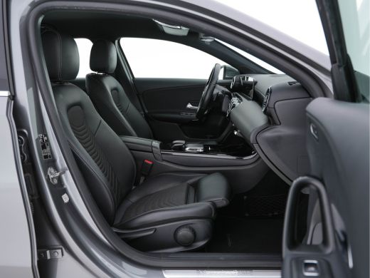 Mercedes A-Klasse 180 Advantage Style-Pack Aut. *WIDESCREEN-DIGI-COCKPIT | DAB | LEATHER-MICROFIBRE | CAMERA | NAVI... ActivLease financial lease