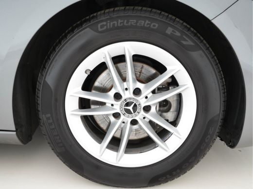 Mercedes A-Klasse 180 Advantage Style-Pack Aut. *WIDESCREEN-DIGI-COCKPIT | DAB | LEATHER-MICROFIBRE | CAMERA | NAVI... ActivLease financial lease