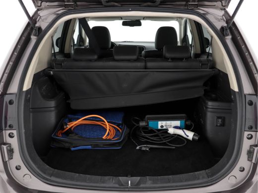 Mitsubishi Outlander 2.0 PHEV Pure AWD (INCL-BTW)  *MICRO-LEATHER | NAVI-FULLMAP | KEYLESS | DAB | CAMERA | ECC | PDC ... ActivLease financial lease