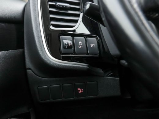 Mitsubishi Outlander 2.0 PHEV Pure AWD (INCL-BTW)  *MICRO-LEATHER | NAVI-FULLMAP | KEYLESS | DAB | CAMERA | ECC | PDC ... ActivLease financial lease