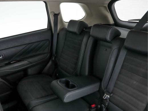 Mitsubishi Outlander 2.0 PHEV Pure AWD (INCL-BTW)  *MICRO-LEATHER | NAVI-FULLMAP | KEYLESS | DAB | CAMERA | ECC | PDC ... ActivLease financial lease
