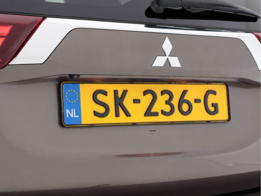 Mitsubishi Outlander 2.0 PHEV Pure AWD (INCL-BTW)  *MICRO-LEATHER | NAVI-FULLMAP | KEYLESS | DAB | CAMERA | ECC | PDC ... ActivLease financial lease