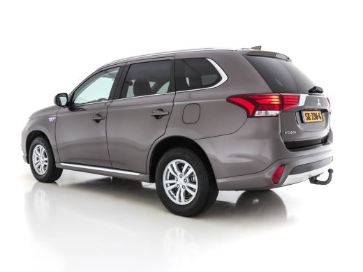 Mitsubishi Outlander 2.0 PHEV Pure AWD (INCL-BTW)  *MICRO-LEATHER | NAVI-FULLMAP | KEYLESS | DAB | CAMERA | ECC | PDC ... ActivLease financial lease