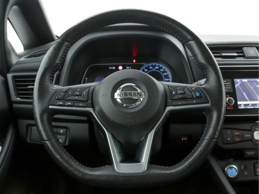 Nissan Leaf Tekna 40 kWh (INCL-BTW) AUT. * FULL-LEATHER | BOSE-AUDIO | FULL-LED | KEYLESS | SURROUND-VIEW | D... ActivLease financial lease