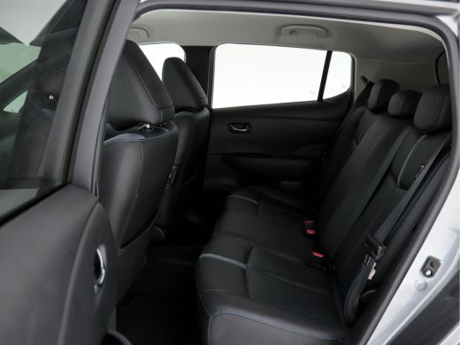 Nissan Leaf Tekna 40 kWh (INCL-BTW) AUT. * FULL-LEATHER | BOSE-AUDIO | FULL-LED | KEYLESS | SURROUND-VIEW | D... ActivLease financial lease