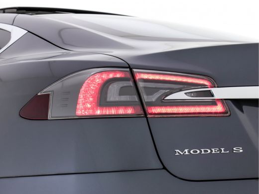 Tesla Model S 235 Kw Base [ 3-Fase ] (INCL-BTW) *PANO | AUTO-PILOT | KEYLESS | FULL-LED | 1/2-LEATHER | NAVI-FU... ActivLease financial lease