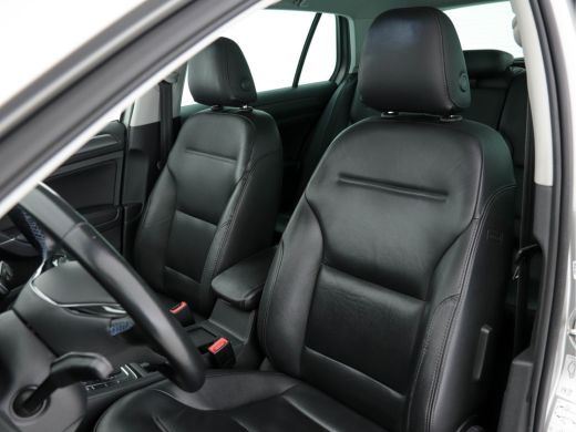 Volkswagen e-Golf (INCL-BTW) *HEATPUMP | FULL-LEATHER | FULL-LED | ADAPTIVE-CRUISE | VIRTUAL-COCKPIT |  KEYLESS | C... ActivLease financial lease