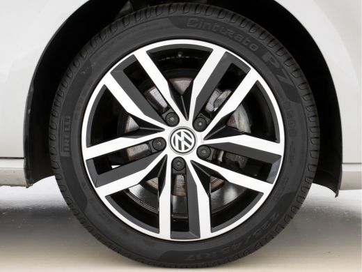 Volkswagen e-Golf (INCL-BTW) *HEATPUMP | FULL-LEATHER | FULL-LED | ADAPTIVE-CRUISE | VIRTUAL-COCKPIT |  KEYLESS | C... ActivLease financial lease