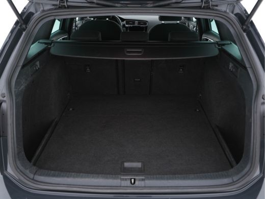 Volkswagen Golf 1.5 TSI R-Line-Sport Highline Aut. *DIGI-COCKPIT |  FULL-LED | BLIND-SPOT | DAB | NAVI-FULLMAP | ... ActivLease financial lease