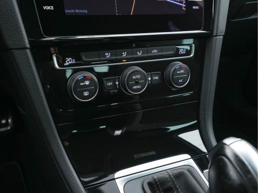 Volkswagen Golf 1.5 TSI R-Line-Sport Highline Aut. *DIGI-COCKPIT |  FULL-LED | BLIND-SPOT | DAB | NAVI-FULLMAP | ... ActivLease financial lease