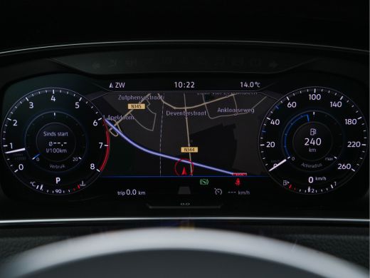 Volkswagen Golf 1.5 TSI R-Line-Sport Highline Aut. *DIGI-COCKPIT |  FULL-LED | BLIND-SPOT | DAB | NAVI-FULLMAP | ... ActivLease financial lease