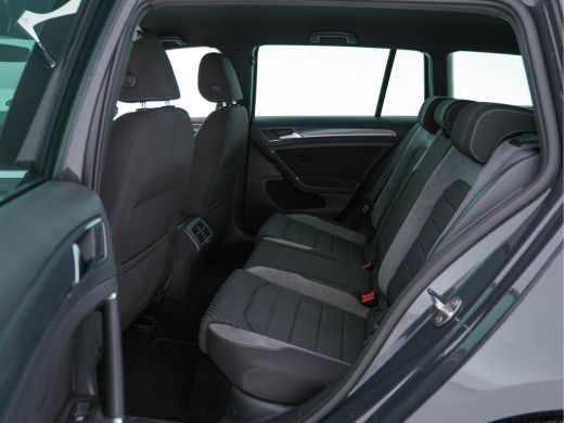 Volkswagen GOLF Variant 1.5 TSI Highline-Business R-Line-Sportpack Aut. *DIGI-COCKPIT |  FULL-LED | BLIND-SPOT | DAB | NA... ActivLease financial lease