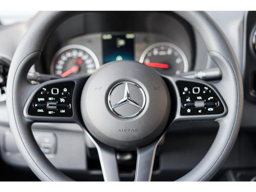 Mercedes Sprinter 317 1.9 CDI L3H2 170PK AUT Trekhaak, achteruitrijcamera, LED, navigatie, bijrijdersbank ActivLease financial lease