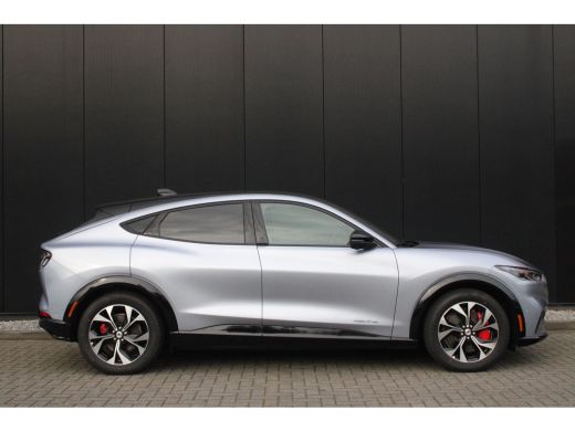 Ford Mustang Mach-E 75kWh AWD | TECHNOLOGY PACK PLUS | PANORAMADAK ActivLease financial lease