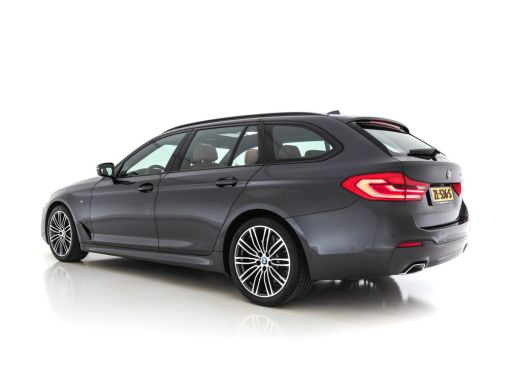 BMW 5 Serie Touring 530d M-Sportpack High-Executive Edition Aut. *PANO | DAKOTA-VOLLEDER | FULL-LED | HARMAN/... ActivLease financial lease
