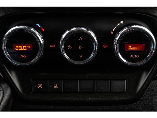 Iveco Daily 35S16V L4H2 | Automaat | Euro 6 | 157 PK | Climate | 3500 KG Trekgewicht | MF Stuur | 3-Persoons ActivLease financial lease