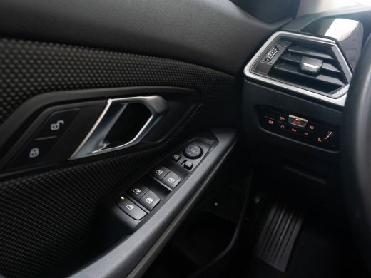 BMW 3-serie 330e eDrive Edition ActivLease financial lease