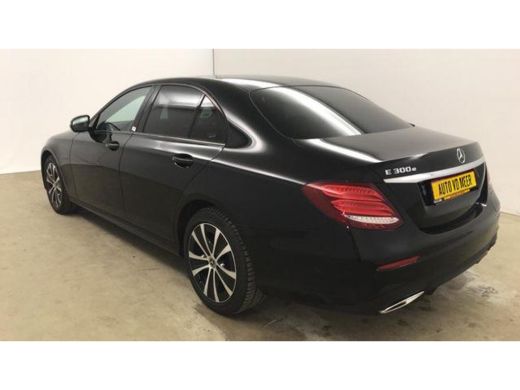 Mercedes E-Klasse 300 e AMG Line ActivLease financial lease
