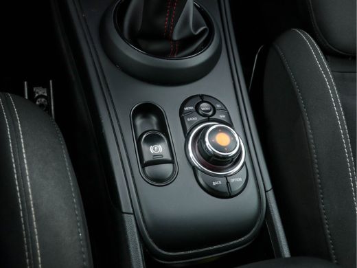 Mini Countryman 1.5 Cooper JCW-Pack (INCL-BTW) *NAVI-FULLMAP | FULL-LED |  ECC | PDC | CRUISE | SPORT-SEATS | KEY... ActivLease financial lease