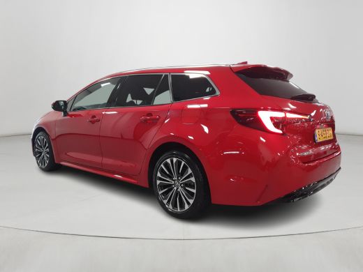 Toyota Corolla Touring Sports 1.8 Hybrid First Edition (Parkeersensoren voor en achter - Stoelverwarming) ActivLease financial lease