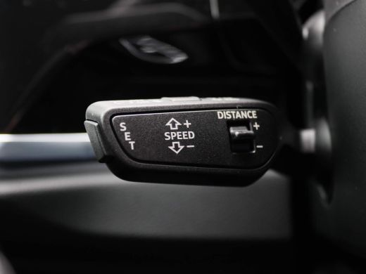 Audi Q3 Sportback 45 TFSI e S Edition 245PK S-tronic Achteruitrijcamera, elek. stoelen, leder, stoelverwarming, ala... ActivLease financial lease