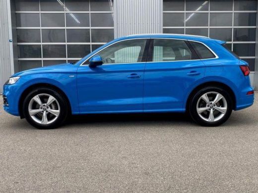 Audi Q5 55 TFSI e quattro Competition ActivLease financial lease