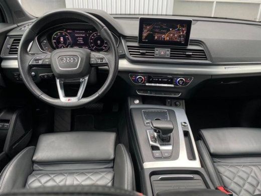 Audi Q5 55 TFSI e quattro Competition ActivLease financial lease