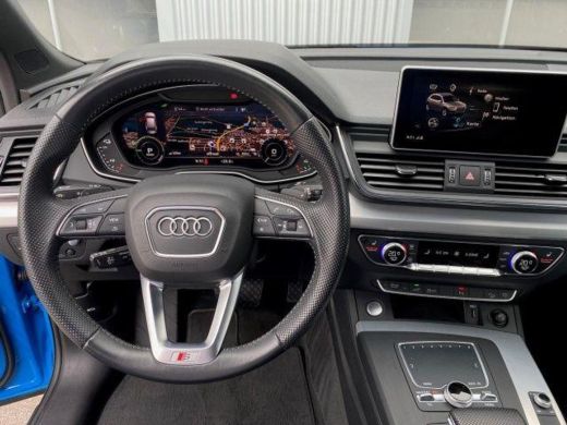 Audi Q5 55 TFSI e quattro Competition ActivLease financial lease