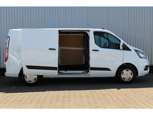 Ford Transit Custom 300 2.0TDCI 105 pk Trend L2H1 | AIRCO | VERWARMBARE VOORRUIT | PARKEERCAMERA | CRUISE CONTROL | P... ActivLease financial lease