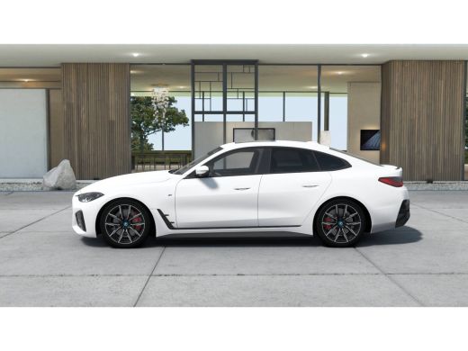 BMW i4 eDrive40 M Sportpakket Pro ActivLease financial lease