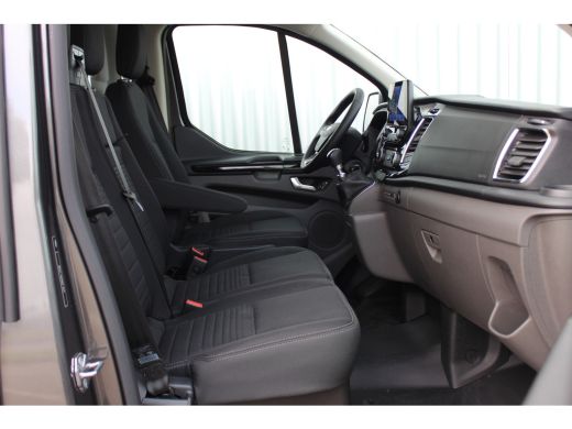Ford Transit Custom 300 2.0 TDCI L2H1 170PK Limited | 13 polige trekhaak | 8 inch Navigatie | Achteruitrijcamera | Di... ActivLease financial lease