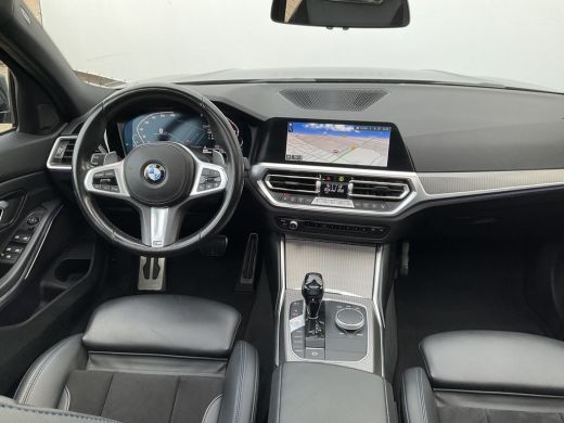 BMW 3 Serie 318i 2.0 157pk M-Sport Pano.dak Dab+ AppleCarplay Navi/Cam Sfeerverl Business Edition M-Pakket Sc... ActivLease financial lease