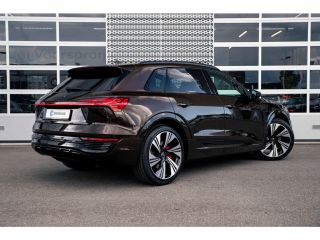 Audi Q8 e-tron 55 quattro S Edition 115 kWh | Assistentiepakket Plus | Supersportstoelen | 360 camera | Keyless ...