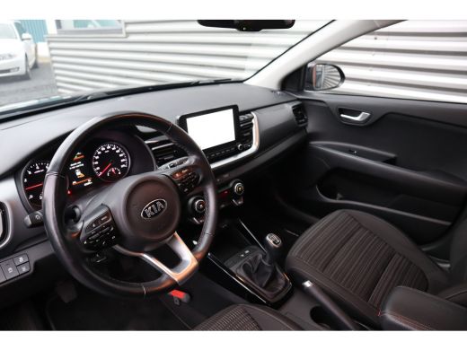 Kia Stonic 1.0 T-GDi MHEV DynamicPlusLine Carplay / Camera / Climate Control keyless ActivLease financial lease