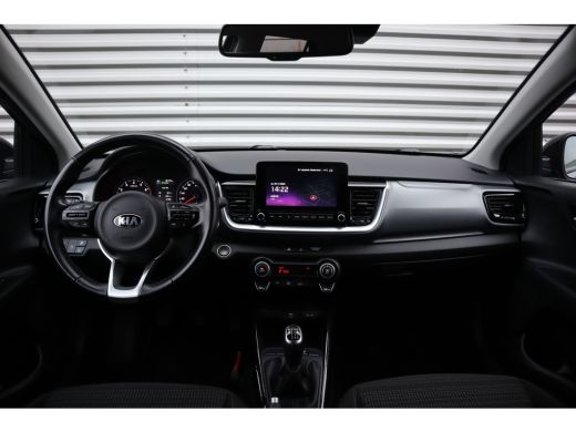 Kia Stonic 1.0 T-GDi MHEV DynamicPlusLine Carplay / Camera / Climate Control keyless ActivLease financial lease
