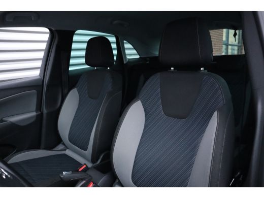 Opel Crossland X 1.2 120 Jaar Edition NAVI / Carplay / PDC / NL-Auto / 1e eigenaar ActivLease financial lease