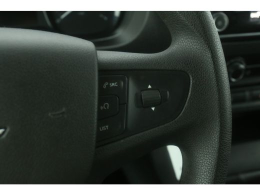 Opel Vivaro 1.5 CDTI L3H1 2022 | Airco Cruisecontrol PDC Camera Navigatie 3 Persoons Metallic ActivLease financial lease