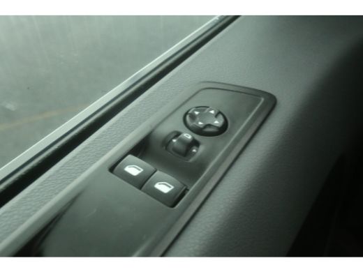 Opel Vivaro 1.5 CDTI L3H1 2022 | Airco Cruisecontrol PDC Camera Navigatie 3 Persoons Metallic ActivLease financial lease