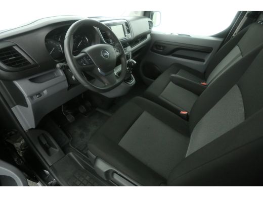 Opel Vivaro 1.5 CDTI L3H1 2022 | Airco Cruisecontrol PDC Camera Navigatie 3 Persoons Metallic ActivLease financial lease