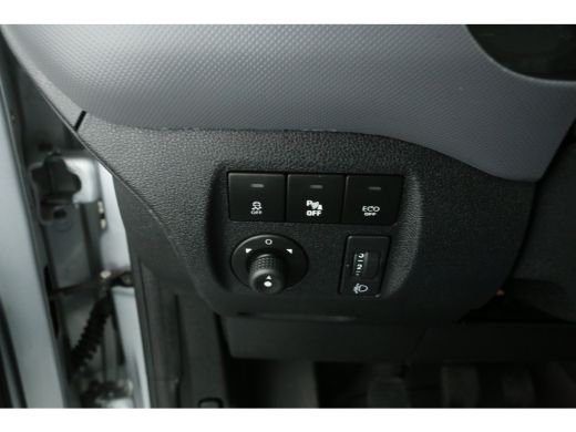 Peugeot Partner 120 1.6 BlueHDi 100PK L1H1 Airco Cruise PDC Navigatie 3 Persoons Imperiaal 15"LMV Trekhaak ActivLease financial lease