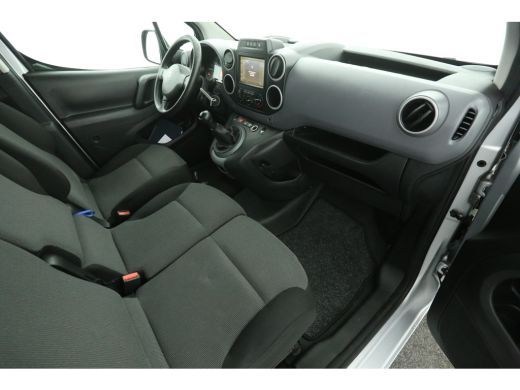 Peugeot Partner 120 1.6 BlueHDi 100PK L1H1 Airco Cruise PDC Navigatie 3 Persoons Imperiaal 15"LMV Trekhaak ActivLease financial lease