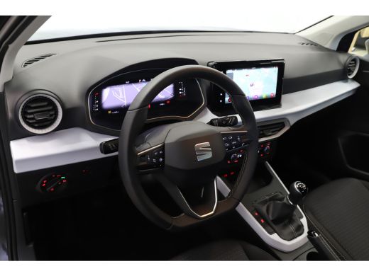 Seat Arona 1.0 TSI 95pk Style Business Intense Navigatie Pdc Cruise Stoelverwarming 135 ActivLease financial lease